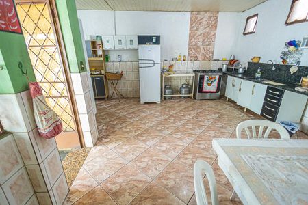 Casa à venda com 281m², 3 quartos e 3 vagascozinha