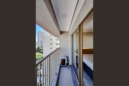Varanda de kitnet/studio à venda com 1 quarto, 23m² em Vila Mariana, São Paulo