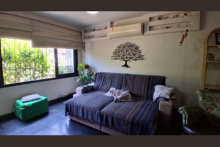 Casa à venda com 3 quartos, 180m² em São Francisco, Niterói