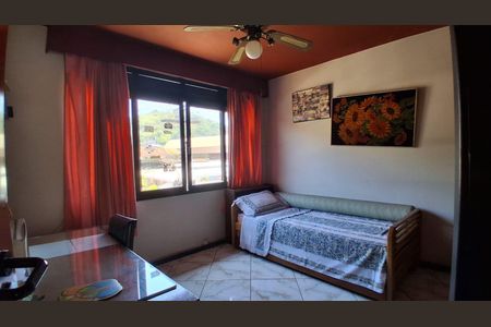 Casa à venda com 3 quartos, 180m² em São Francisco, Niterói