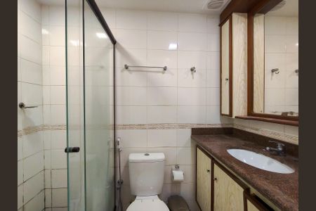 Apartamento à venda com 80m², 3 quartos e 1 vagaBanheiro Corredor