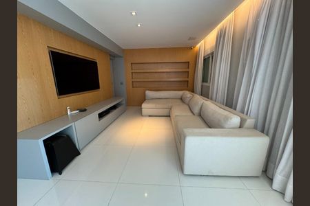 Apartamento à venda com 3 quartos, 171m² em Vila Santo Estevão, São Paulo