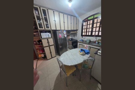 Casa à venda com 3 quartos, 450m² em Cubango, Niterói