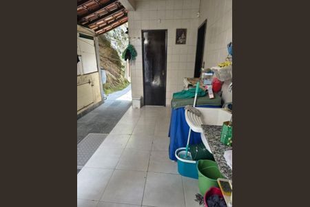 Casa à venda com 3 quartos, 450m² em Cubango, Niterói