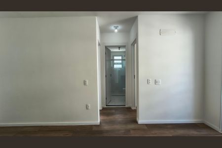 Sala de apartamento para alugar com 2 quartos, 40m² em Recreio dos Bandeirantes, Rio de Janeiro