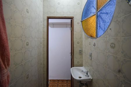 Casa de condomínio para alugar com 87m², 2 quartos e sem vagaBanheiro da Suíte