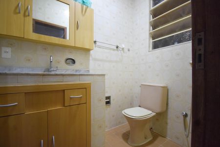 Casa de condomínio para alugar com 87m², 2 quartos e sem vagaBanheiro