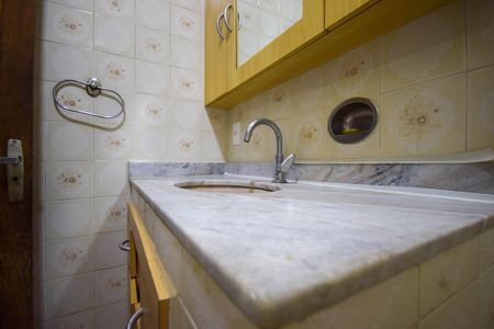 Casa de condomínio para alugar com 87m², 2 quartos e sem vagaBanheiro