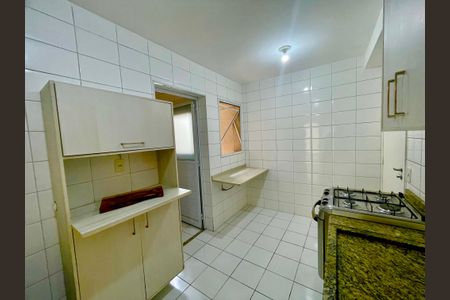 Apartamento à venda com 86m², 3 quartos e 2 vagasCozinha