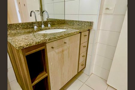 Apartamento à venda com 86m², 3 quartos e 2 vagasBanheiro 2