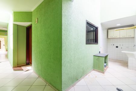 Casa à venda com 330m², 3 quartos e 2 vagasQuintal