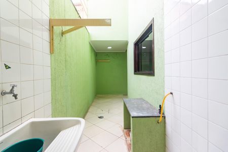 Casa à venda com 330m², 3 quartos e 2 vagasÁrea de Serviço