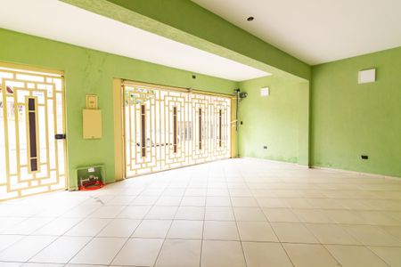 Casa à venda com 330m², 3 quartos e 2 vagasGaragem