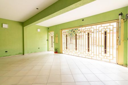 Casa à venda com 330m², 3 quartos e 2 vagasGaragem