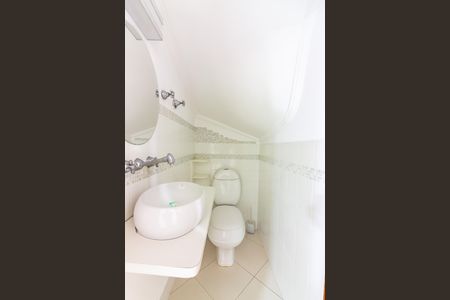 Casa à venda com 330m², 3 quartos e 2 vagasLavabo