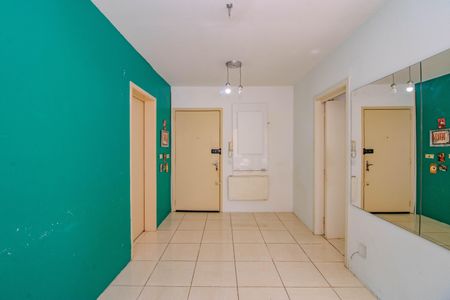 Sala de apartamento à venda com 1 quarto, 44m² em Jardim do Salso, Porto Alegre