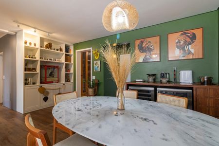 Apartamento à venda com 100m², 2 quartos e 1 vagaSala de Jantar