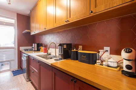 Apartamento à venda com 100m², 2 quartos e 1 vagaCozinha