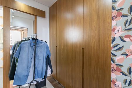 Apartamento à venda com 100m², 2 quartos e 1 vagaCloset da Suíte