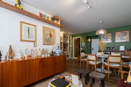 Apartamento à venda com 100m², 2 quartos e 1 vagaSala