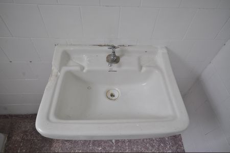 Banheiro de casa para alugar com 1 quarto, 45m² em Vila Isolina Mazzei, São Paulo