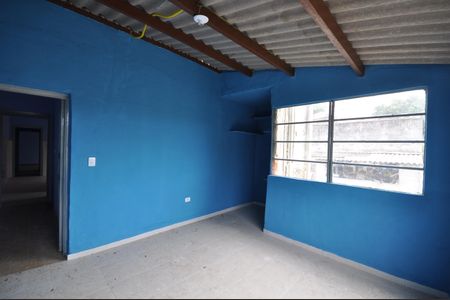 Casa para alugar com 70m², 2 quartos e 1 vagaÁrea de Serviço