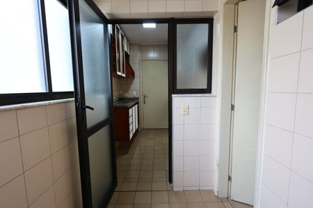 Apartamento à venda com 92m², 2 quartos e 1 vagaÁrea de Serviço