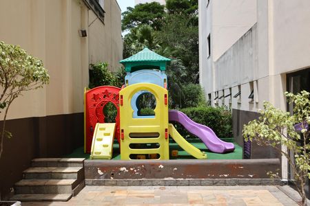 Apartamento à venda com 92m², 2 quartos e 1 vagaÁrea comum - Playground