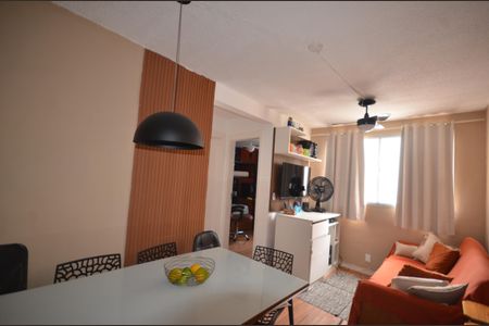 Sala de apartamento para alugar com 2 quartos, 50m² em Guadalupe, Rio de Janeiro