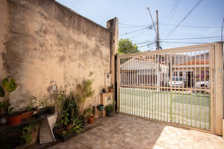 Casa à venda com 80m², 2 quartos e 2 vagasGARAGEM