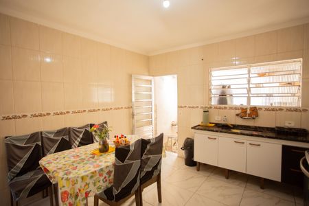 Casa à venda com 80m², 2 quartos e 2 vagasCOZINHA