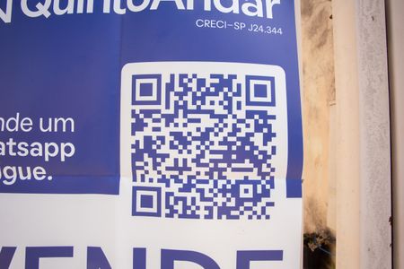 Casa à venda com 80m², 2 quartos e 2 vagasPLAQUINHA