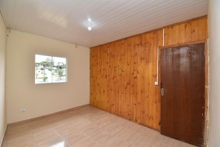 Quarto 1 de casa para alugar com 2 quartos, 50m² em Santa Cândida, Curitiba