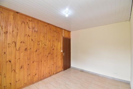 Quarto 1 de casa para alugar com 2 quartos, 50m² em Santa Cândida, Curitiba