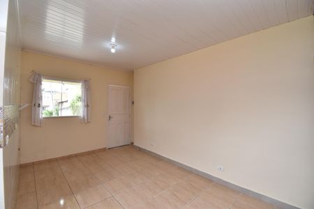 Sala de casa para alugar com 2 quartos, 50m² em Santa Cândida, Curitiba