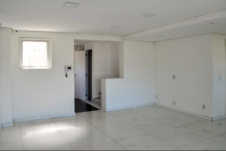 Casa à venda com 4 quartos, 150m² em Teresópolis, Porto Alegre