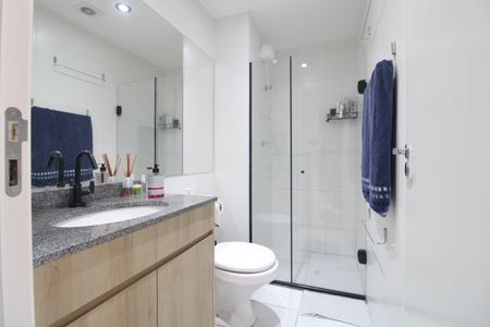 Banheiro de apartamento à venda com 1 quarto, 34m² em Jardim Marajoara, São Paulo