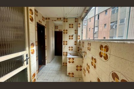 Apartamento à venda com 97m², 3 quartos e 2 vagasÁrea de serviço 