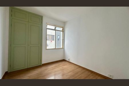 Apartamento à venda com 97m², 3 quartos e 2 vagasQuarto 