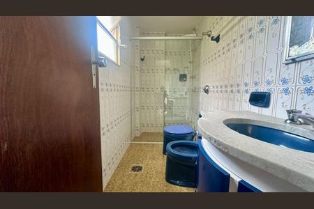 Apartamento à venda com 97m², 3 quartos e 2 vagasBanheiro 