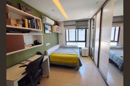 Apartamento à venda com 3 quartos, 183m² em Charitas, Niterói