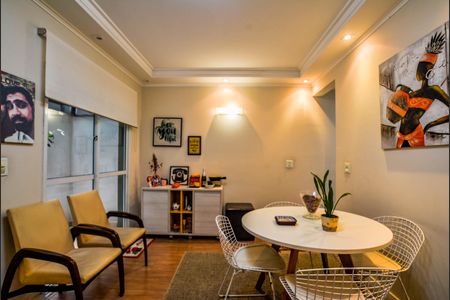 Apartamento à venda com 100m², 3 quartos e 2 vagasSala