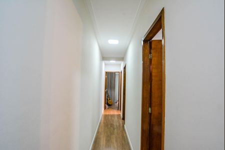 Corredor de apartamento à venda com 3 quartos, 100m² em Vila Valparaíso, Santo André