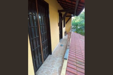 Casa à venda com 4 quartos, 220m² em Serra Grande, Niterói
