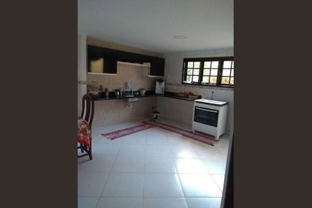 Casa à venda com 4 quartos, 220m² em Serra Grande, Niterói