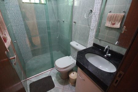 Casa à venda com 92m², 3 quartos e 2 vagasBanheiro