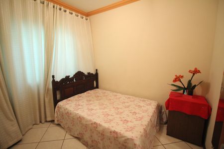 Casa à venda com 92m², 3 quartos e 2 vagasQuarto 2