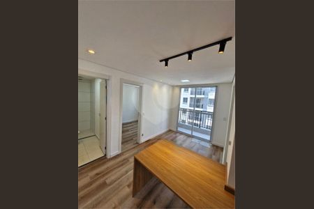 Apartamento à venda com 2 quartos, 39m² em Vila Barreto, São Paulo