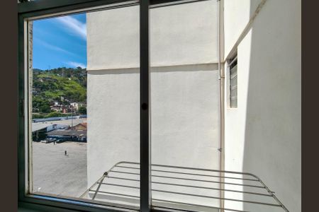 Apartamento para alugar com 105m², 3 quartos e 1 vagaÁrea de Serviço