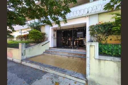 Apartamento para alugar com 105m², 3 quartos e 1 vagaFachada e portaria